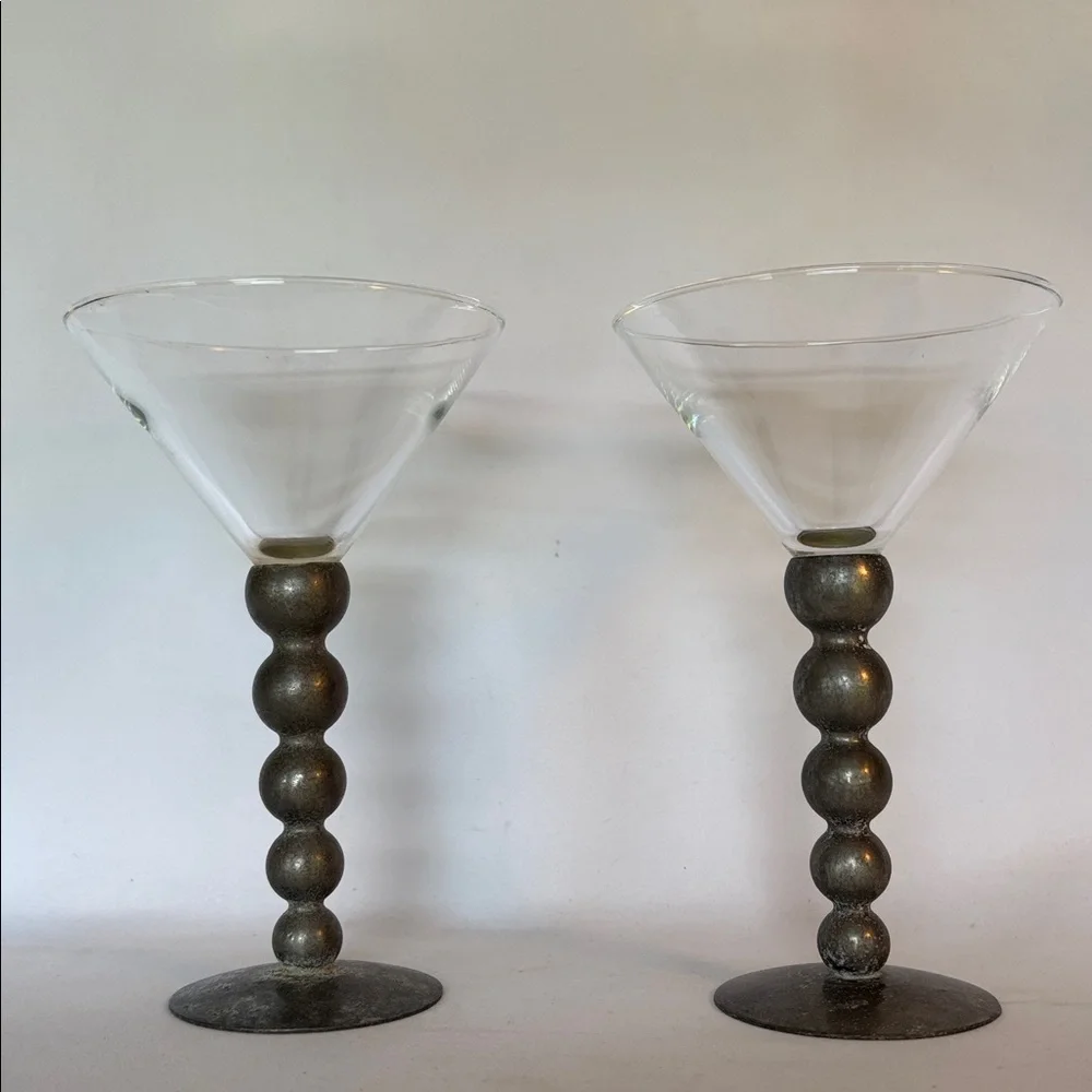 VINTAGE 1950’s SET OF 2 BEAUTIFUL MARTINI - WINE GLASSES WITH SILVER METAL STEMS - Picture 3 of 8